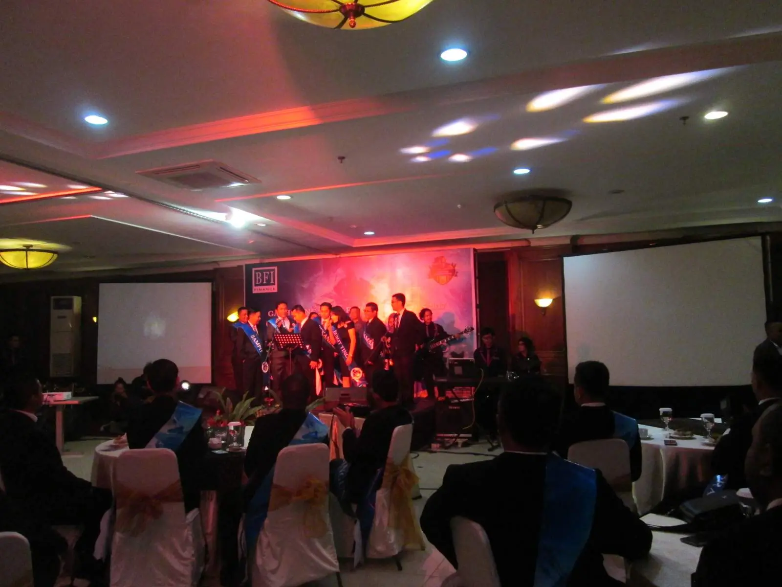 gala dinner bfi finance gathering bandung
